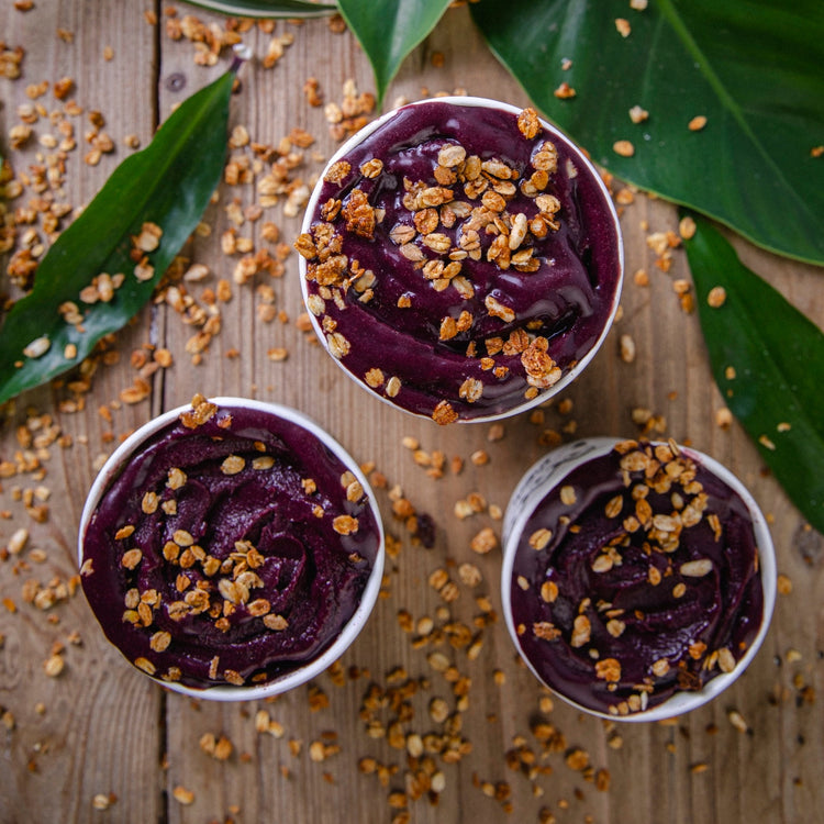 tres bol con açaí de cosecha especial